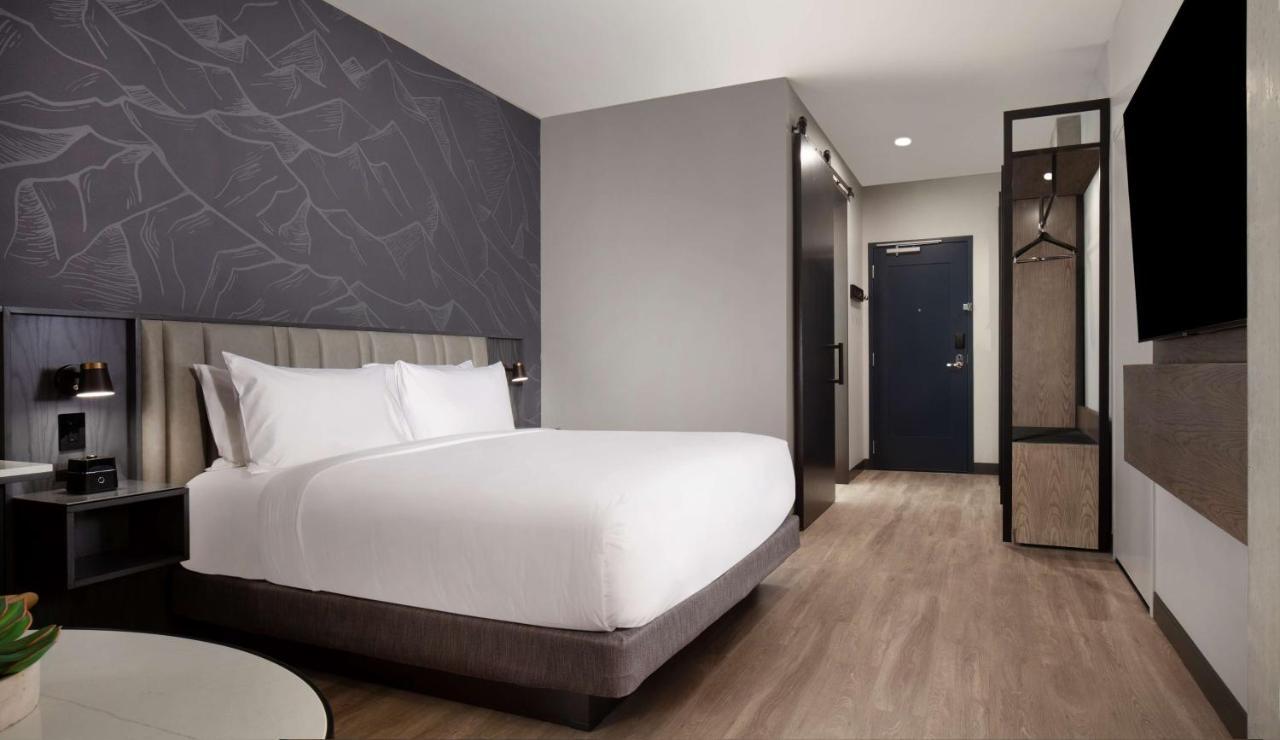 King Room with View,1320453649:JPEG