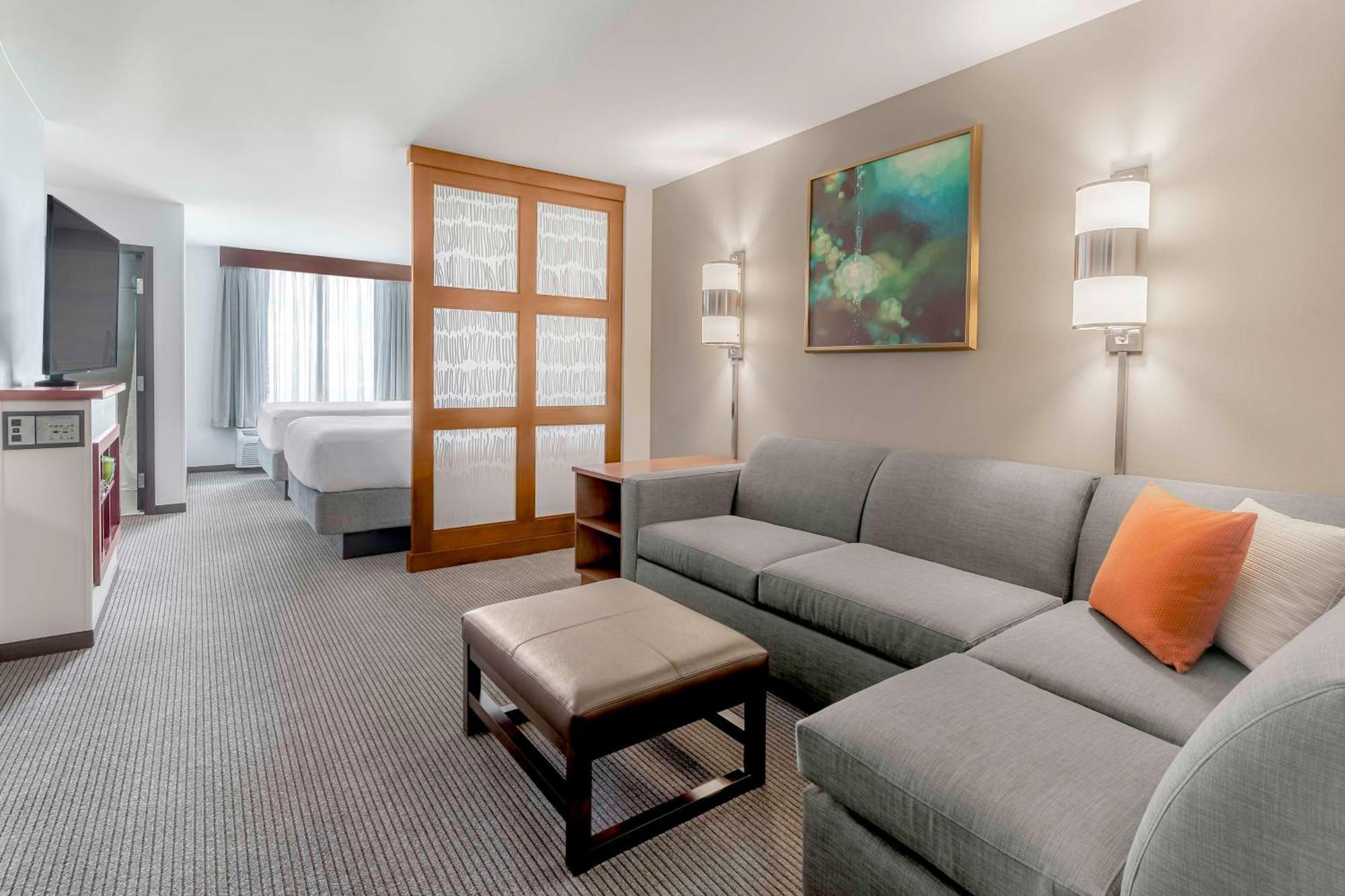 Queen Room Two Queen Beds Sofa Bed