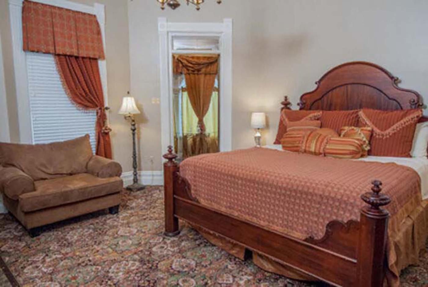 King Room with Mountain View