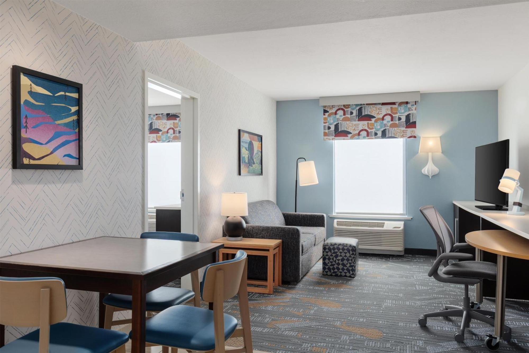 One-Bedroom King Suite Non-Smoking