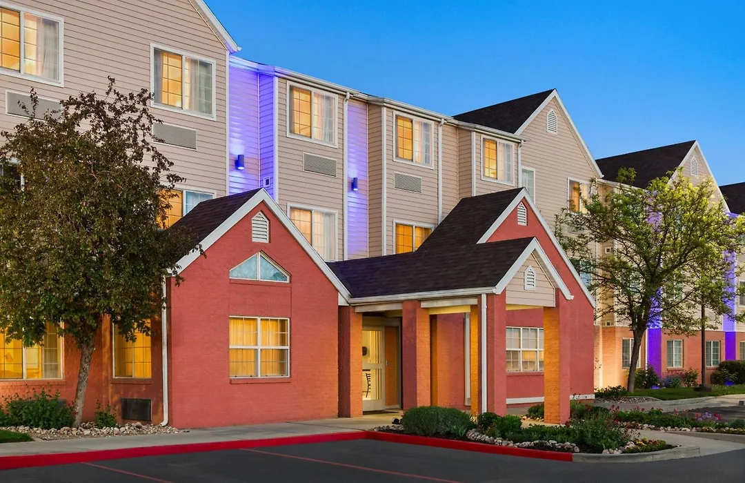 Microtel Inn & Suites By Wyndham Salt Lake City Airport-1