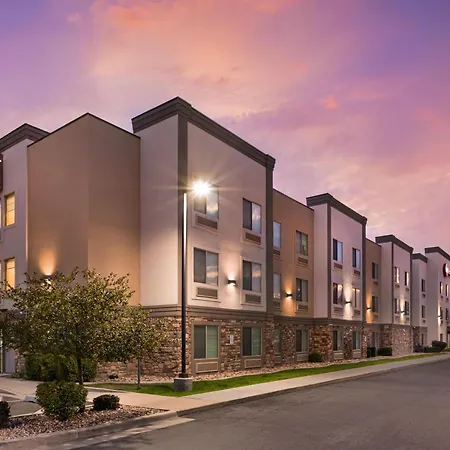 Best Western Plus Airport Inn & Suites-2