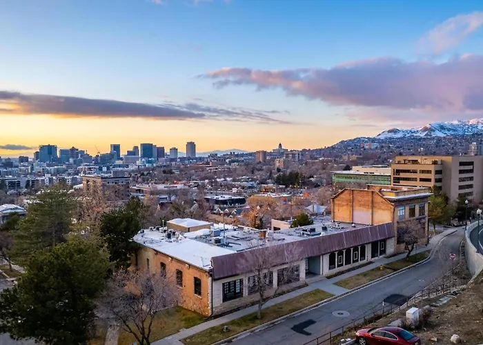 The Anniversary Inn - Fifth South Salt Lake City